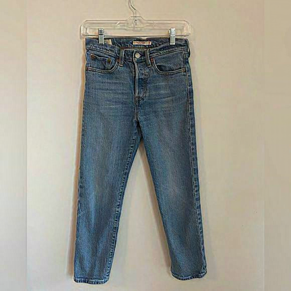 Levi’s Wedgie Straight‎ Jeans